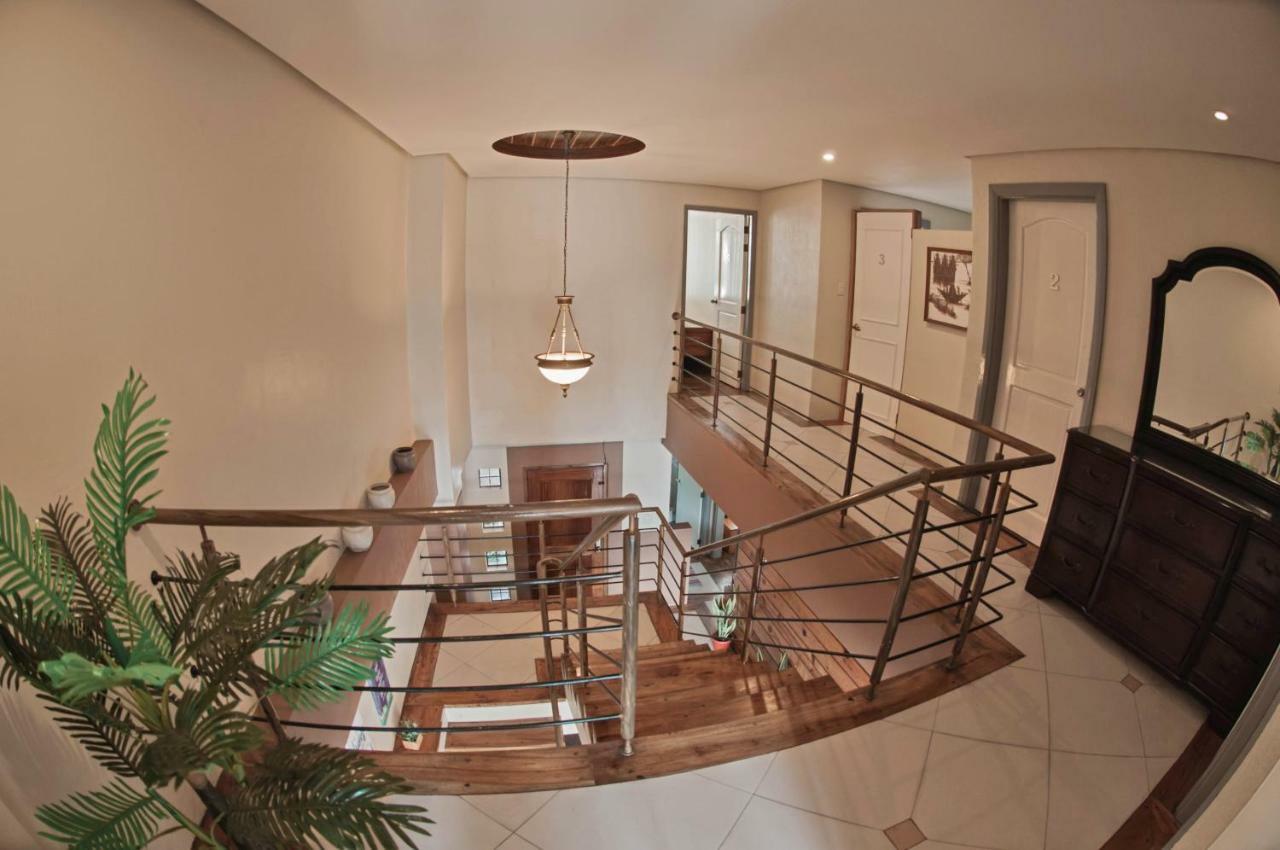 The Half House By Elmar Cabin Baguio City Buitenkant foto